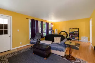 206 S 3rd St, Malta, IL 60150 - Photo 5