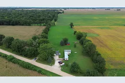 2677 N 45th Road, Sandwich, IL 60548 - Photo 9