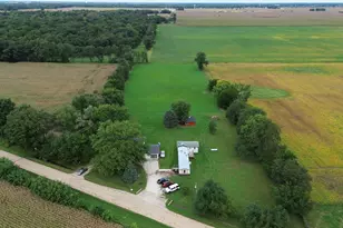 2677 N 45th Rd, Sandwich, IL 60548 - Photo 9