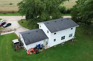 2677 N 45th Rd, Sandwich, IL 60548 - Photo 5