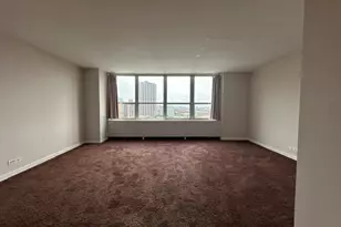 655 W Irving Park Rd, Chicago, IL 60613 - Photo 11