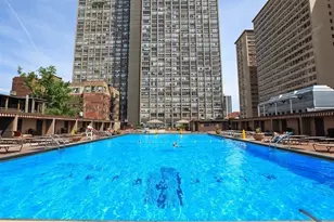 655 W Irving Park Rd, Chicago, IL 60613 - Photo 19