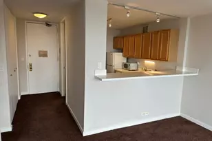 655 W Irving Park Rd, Chicago, IL 60613 - Photo 13