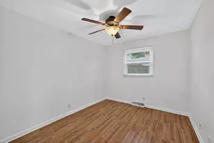 1124 Townsend St, Sycamore, IL 60178 - Photo 17