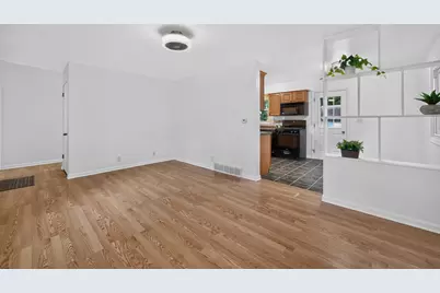 1124 Townsend Street, Sycamore, IL 60178 - Photo 9