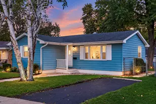 1124 Townsend St, Sycamore, IL 60178 - Photo 1