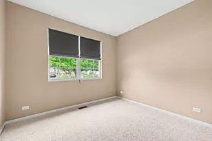 8226 Woodview Ave, Joliet, IL 60431 - Photo 15