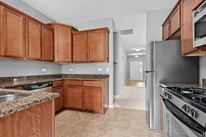 8226 Woodview Avenue, Joliet, IL 60431 - Photo 11