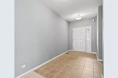 8226 Woodview Avenue, Joliet, IL 60431 - Photo 3