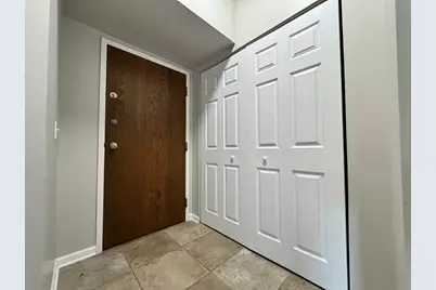 1539 Raymond Drive #204, Naperville, IL 60563 - Photo 3