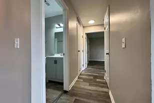 1539 Raymond Dr, Naperville, IL 60563 - Photo 15