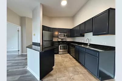 1539 Raymond Drive #204, Naperville, IL 60563 - Photo 5