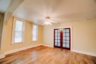 223 N 3rd St, Watseka, IL 60970 - Photo 9