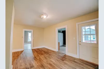 223 N 3rd Street, Watseka, IL 60970 - Photo 11