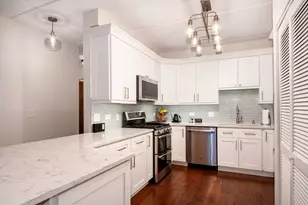 420 W Burlington Ave, La Grange, IL 60525 - Photo 7