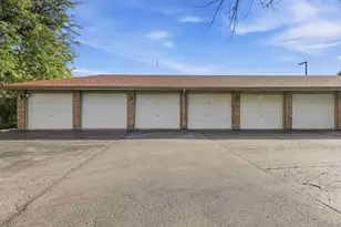10268 SW Hwy, Chicago Ridge, IL 60415 - Photo 25
