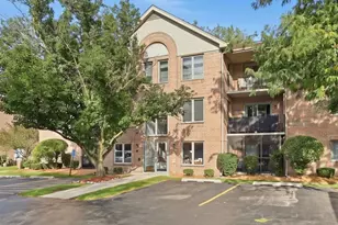 10268 SW Hwy, Chicago Ridge, IL 60415 - Photo 1