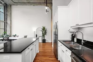 900 N Kingsbury St, Chicago, IL 60610 - Photo 5
