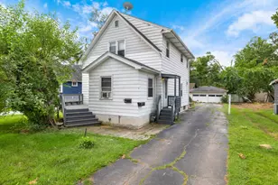 36 N Glenwood Ave, Glenwood, IL 60425 - Photo 1