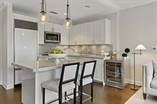 10 E Delaware Pl, Chicago, IL 60611 - Photo 5