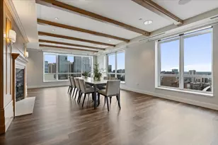10 E Delaware Pl, Chicago, IL 60611 - Photo 23