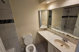 1761 W Algonquin Rd, Mount Prospect, IL 60056 - Photo 7