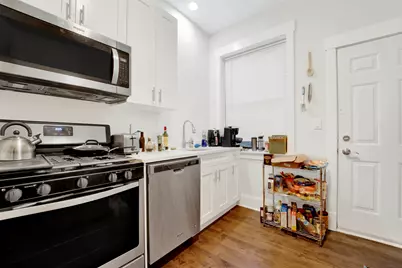 1000 W Dakin Street #3, Chicago, IL 60613 - Photo 3