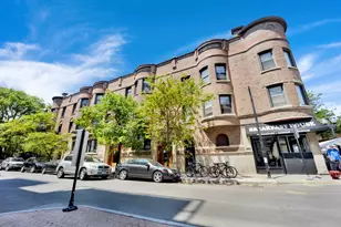 1010 W Dakin St, Chicago, IL 60613 - Photo 1