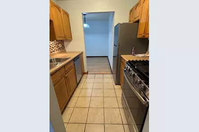 914 N Austin Boulevard #B4, Oak Park, IL 60302 - Photo 3