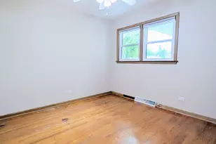 330 S Oak St, Palatine, IL 60067 - Photo 13