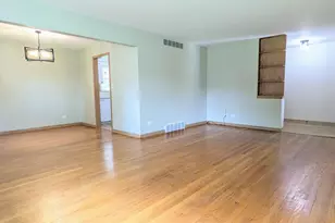 330 S Oak St, Palatine, IL 60067 - Photo 5
