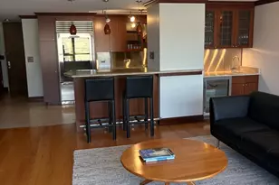 201 E Chestnut St, Chicago, IL 60611 - Photo 9