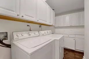 40 E Delaware Pl, Chicago, IL 60611 - Photo 25