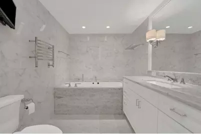 40 E Delaware Place #1702, Chicago, IL 60611 - Photo 21
