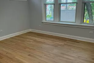 3801 W Belle Plaine Ave, Chicago, IL 60618 - Photo 3