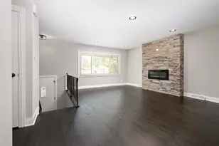 16607 Paulina St, Markham, IL 60428 - Photo 7