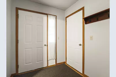 101 Gables Drive SW, Poplar Grove, IL 61065 - Photo 7
