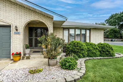 6426 W 84th Place, Burbank, IL 60459 - Photo 3