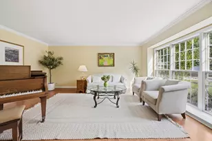 248 Meadowbrook Ln, Hinsdale, IL 60521 - Photo 3