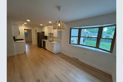 1224 W Sunset Road, Mount Prospect, IL 60056 - Photo 7