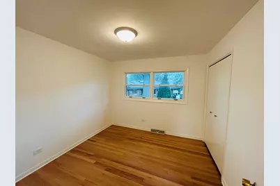 1224 W Sunset Road, Mount Prospect, IL 60056 - Photo 13