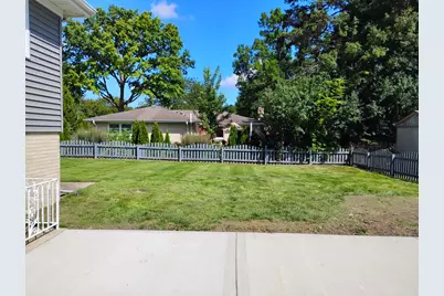 1224 W Sunset Road, Mount Prospect, IL 60056 - Photo 29