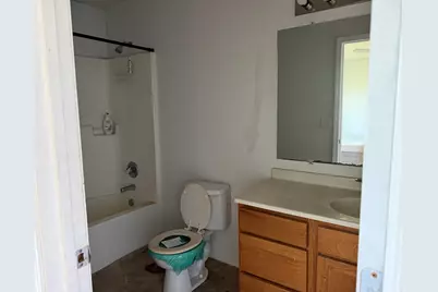 501 Travis Drive, Carlock, IL 61725 - Photo 11