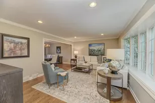 1326 S Fernandez Ave, Arlington Heights, IL 60005 - Photo 7