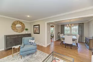 1326 S Fernandez Ave, Arlington Heights, IL 60005 - Photo 9
