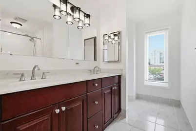 1174 E 53rd Street, Chicago, IL 60615 - Photo 13