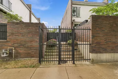 1174 E 53rd Street, Chicago, IL 60615 - Photo 1