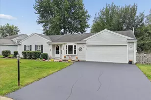 795 Newport Dr, Island Lake, IL 60042 - Photo 1