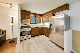 2183 Laura Ln, Des Plaines, IL 60018 - Photo 7