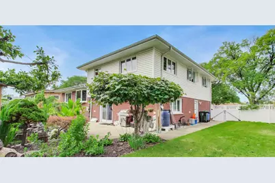 911 S Elmhurst Road, Mount Prospect, IL 60056 - Photo 37